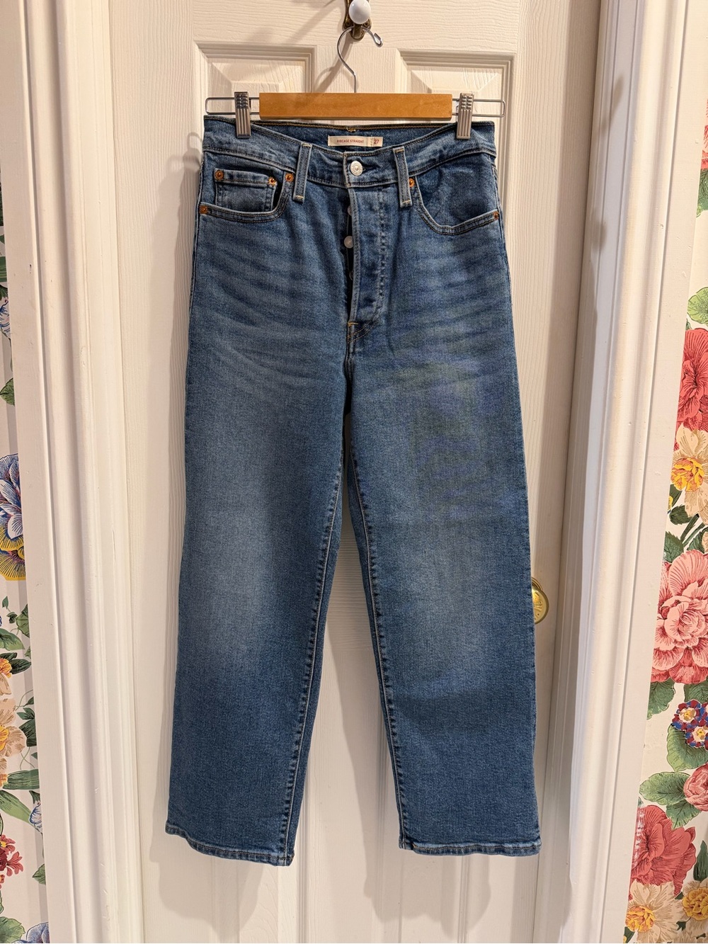 Women’s Size 27 Ribcage Straight Levi's Blue Jeans